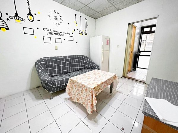 捷運六張犁3分【超值3房1廳】廚房★陽台★附傢俱