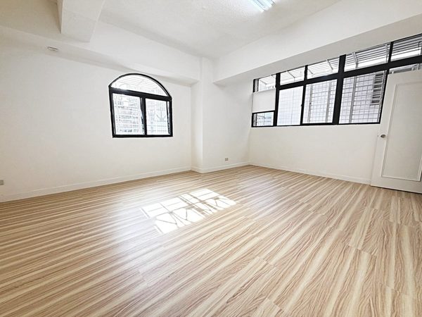 捷運忠孝復興3分【優質3房2衛】有陽台★採光優★微風廣場