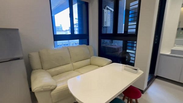 中山區高樓精品宅｜屋主自租免仲介費｜可拎包入住｜含汽車位