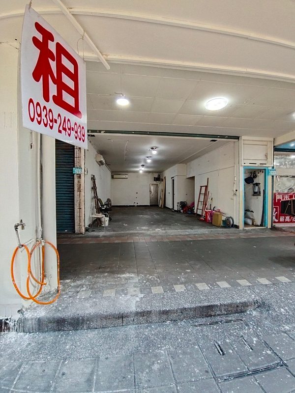一樓商用店面近捷運站格局方正