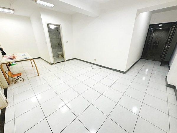 近捷運雙連【優質2房1廳】警衛管理★有陽台★可辦公