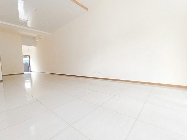 捷運北投【黃金店面】可報稅★有人潮★北投市場