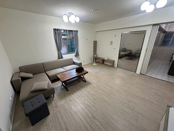 捷運新店5分【電梯1房1廳】養寵洽★有廚房★獨立陽台