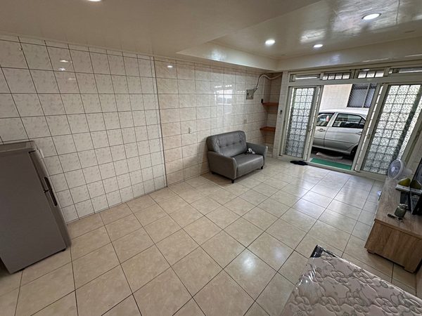 近捷運府中【超值大空間】獨洗衣機★免爬梯★新家電