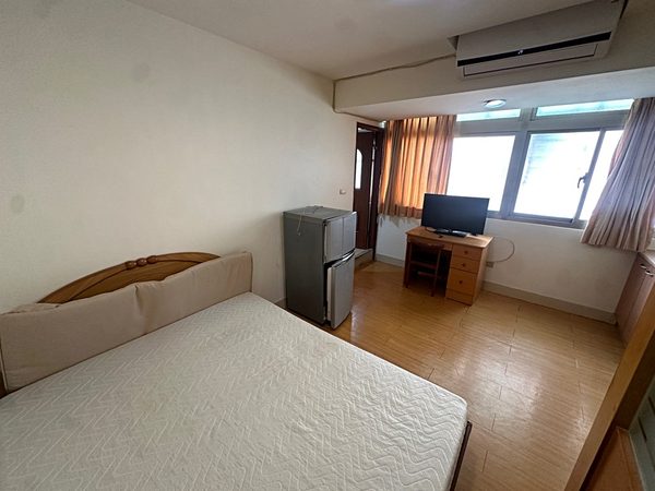 捷運國父紀念館4分【秒殺租案】可養貓★大面採光★低樓層