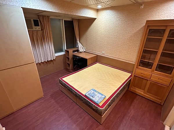 捷運新埔1分【超值租案】飲水機★對外窗★獨洗衣機