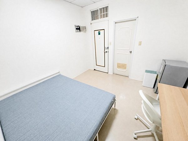 捷運新店區公所5分【超值租案】氣密窗★免爬梯★衛浴開窗