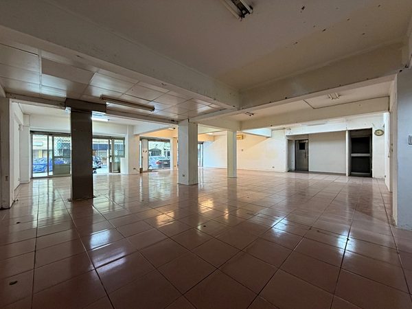 捷運國父紀念館【黃金店面】營登報稅★附地下室★平面車位