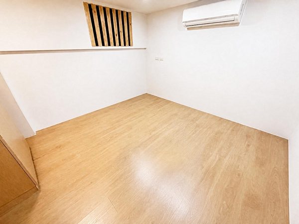 捷運新莊5分【超值租案】可補助★低樓層★限女性