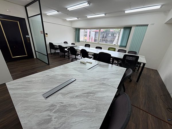 捷運西門1分【優質辦公】可報稅★採光優★附OA