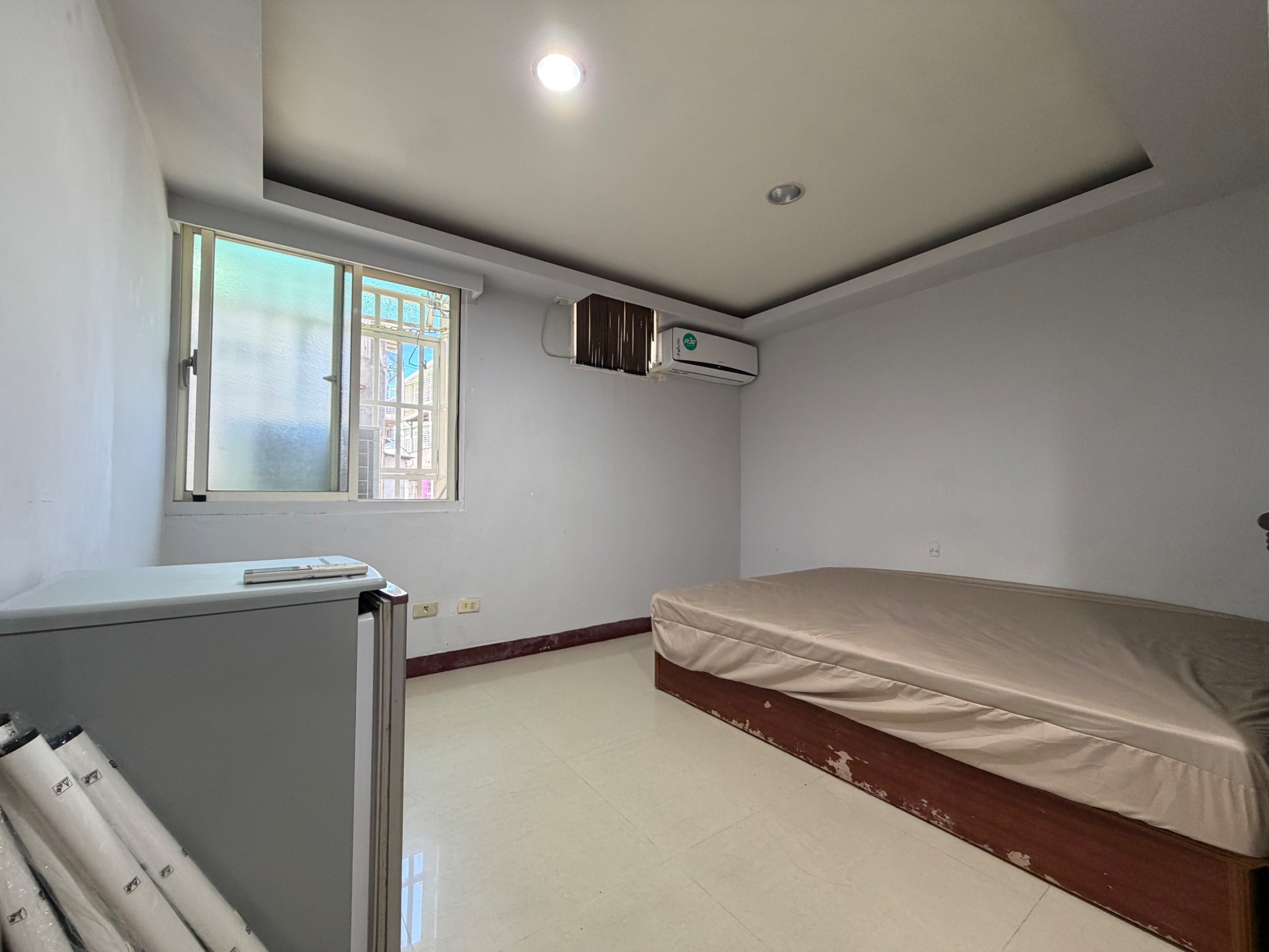 近捷運士林站【超值租案】新裝修★對外窗★變頻冷氣（第3張）