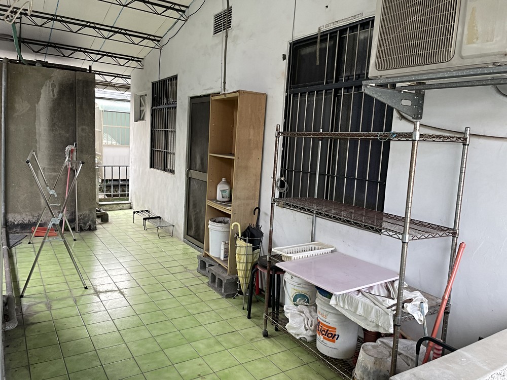 近捷運新店區公所【超值2房1廳】可開伙★傢俱齊★獨立陽台（第1張）