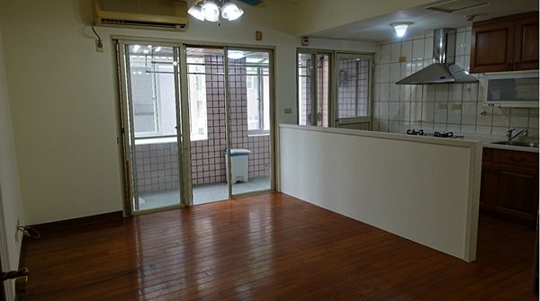 近捷運景美【優質3房2衛】可補助★警衛管理★有陽台