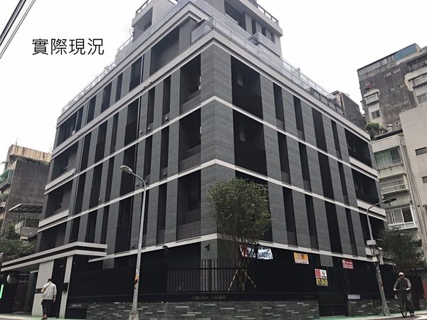 仁愛路光復南路口近巷，仁愛casa大樓